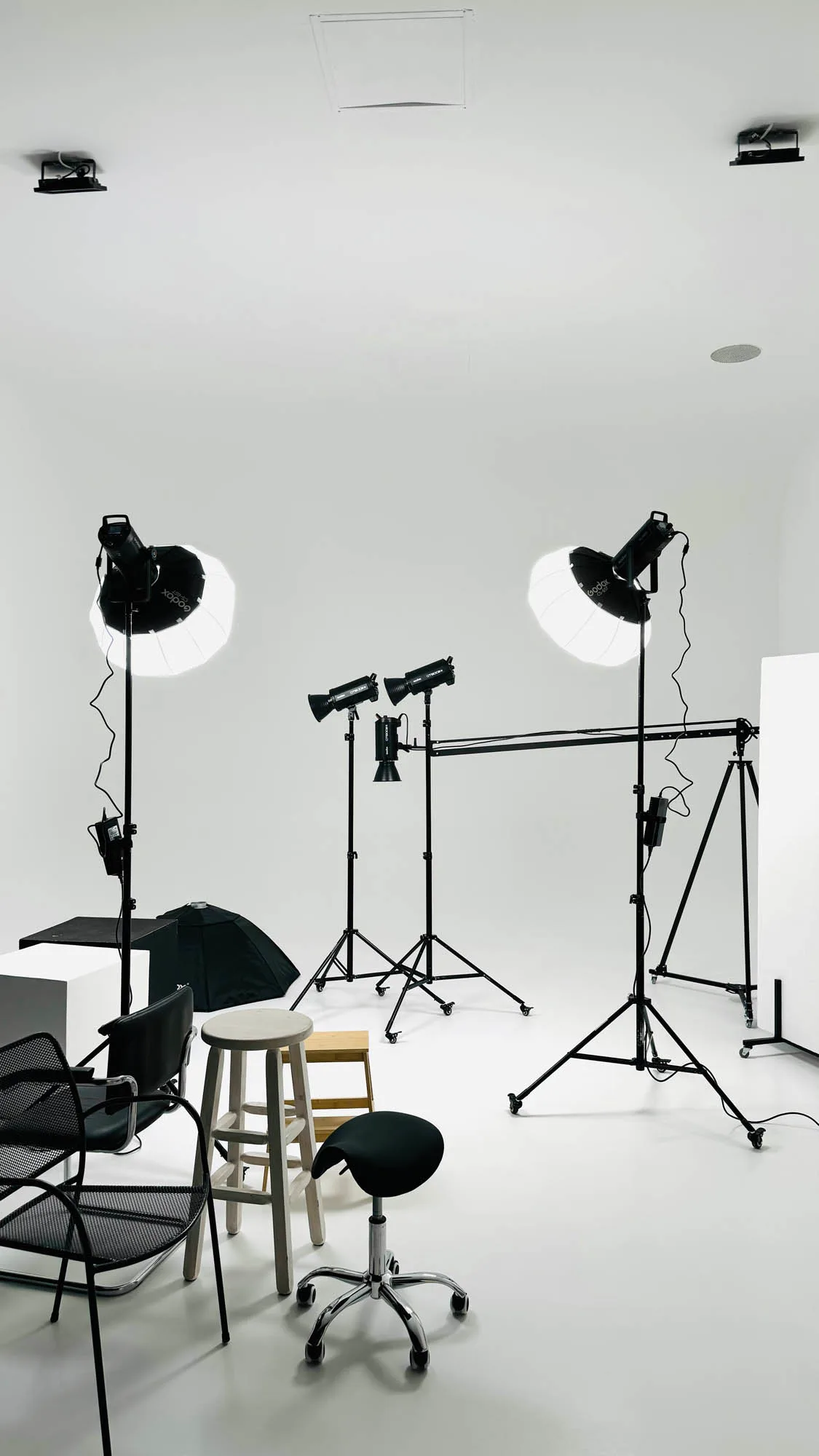 F31 STUDIO "SPACE" (Ursus) 1 F31 STUDIO